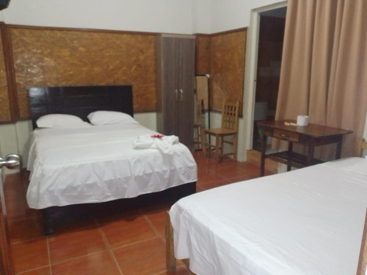 Hospedaje El Emperador Hotel Pucallpa Exterior foto