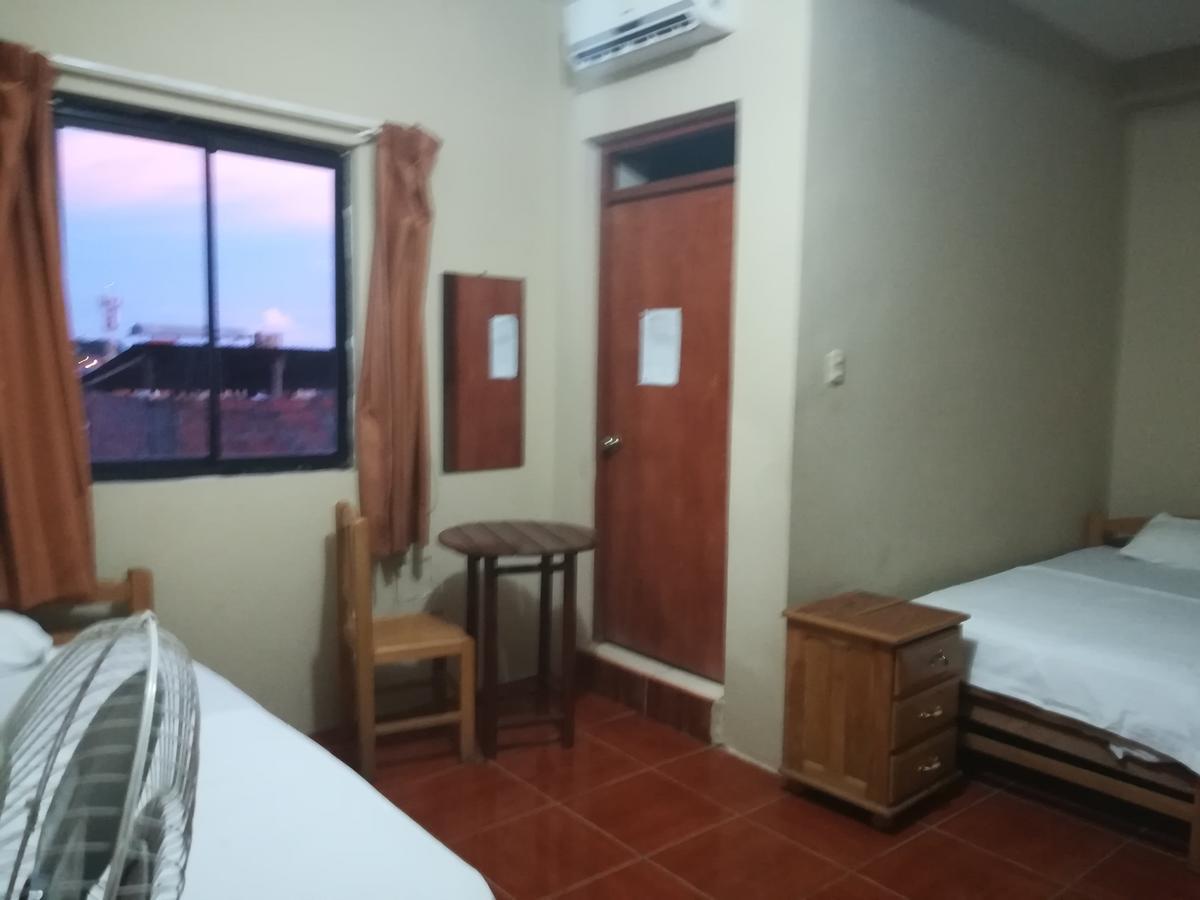 Hospedaje El Emperador Hotel Pucallpa Exterior foto